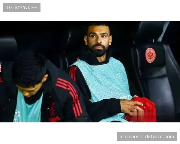 萨拉赫范戴克陷入低谷,利物浦应借鉴马奎尔与B费的自我救赎之道 萨拉赫范戴克陷入低谷,利物浦应借鉴马奎尔与B费的自我救赎之道